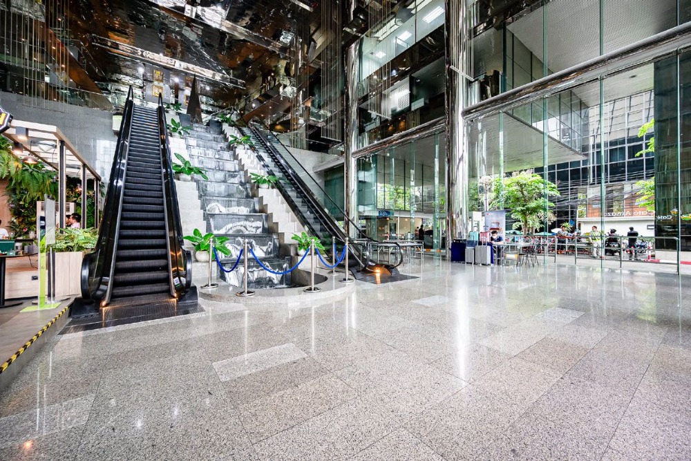 For RentOfficeRatchathewi,Phayathai : Office Space For RENT Siripinyo Bldg Sri Ayutthaya Road 246sqm Near BTS Phayathai Airport Link Phayathai Victory Monument MBK Siam Paragon