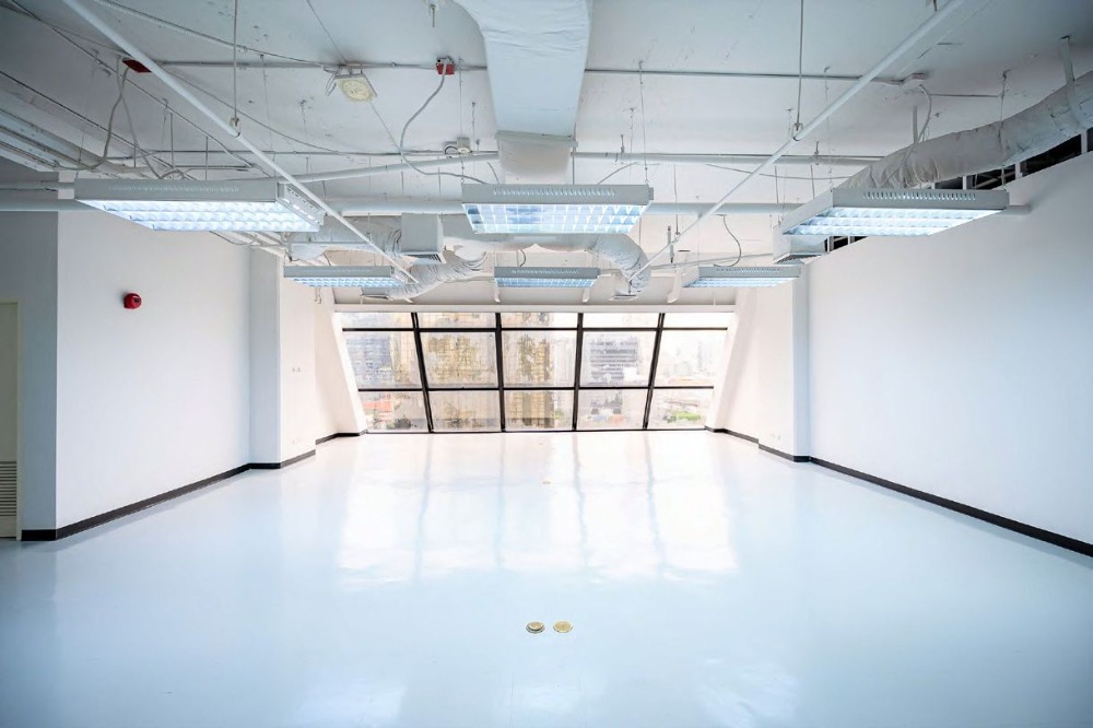 For RentOfficeRatchathewi,Phayathai : Office Space For RENT Siripinyo Bldg 201sqm Near BTS Phayathai Airport Link Phayathai Victory Monument MBK Siam Paragon Central World