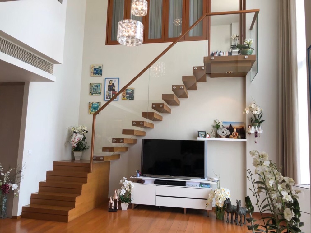 ขายคอนโดสาทร นราธิวาส : 139sqm Luxury Duplex 1 bedroom for Sale at The Sukhothai Residences