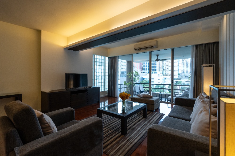 For RentCondoNana, North Nana,Sukhumvit13, Soi Nana : Apartment 3 Bedrooms