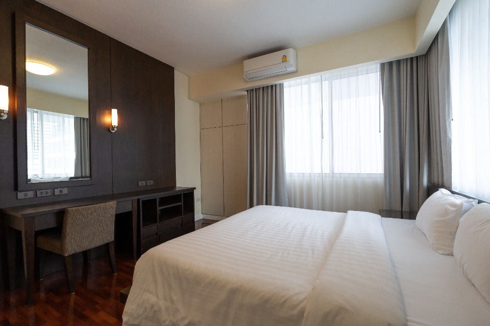 For RentCondoNana, North Nana,Sukhumvit13, Soi Nana : Apartment 3 Bedrooms