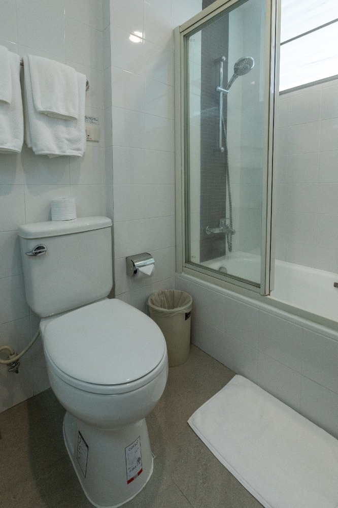 ให้เช่าคอนโดนานา : Apartment 2 Bedrooms 2 Bathrooms  Big Balcony Near BTS NANA