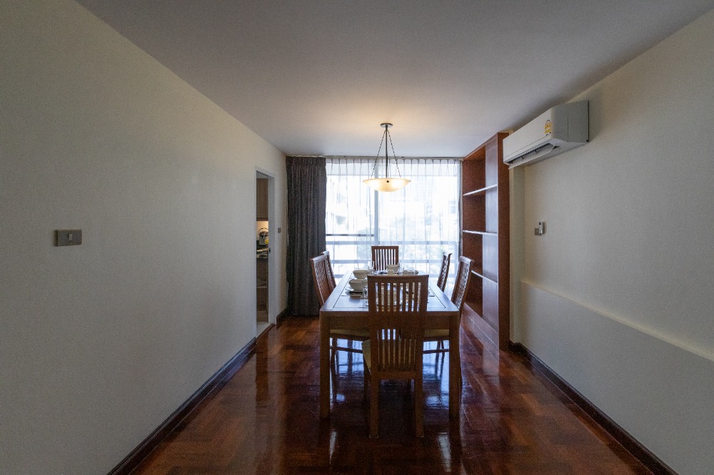 ให้เช่าคอนโดนานา : Apartment 2 Bedrooms 2 Bathrooms  Big Balcony Near BTS NANA