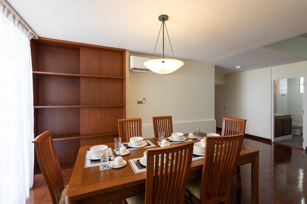 ให้เช่าคอนโดนานา : Apartment 2 Bedrooms 2 Bathrooms  Big Balcony Near BTS NANA