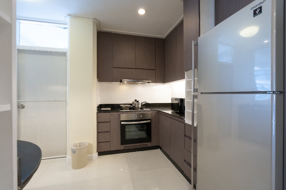 For RentCondoNana, North Nana,Sukhumvit13, Soi Nana : Apartment 3 Bedrooms