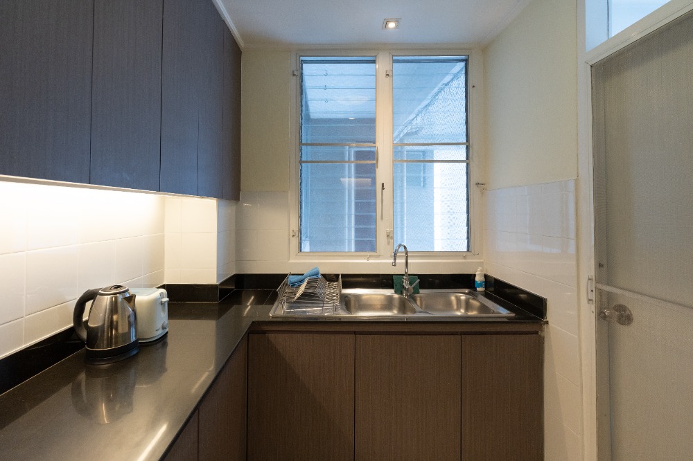 For RentCondoNana, North Nana,Sukhumvit13, Soi Nana : Apartment 3 Bedrooms