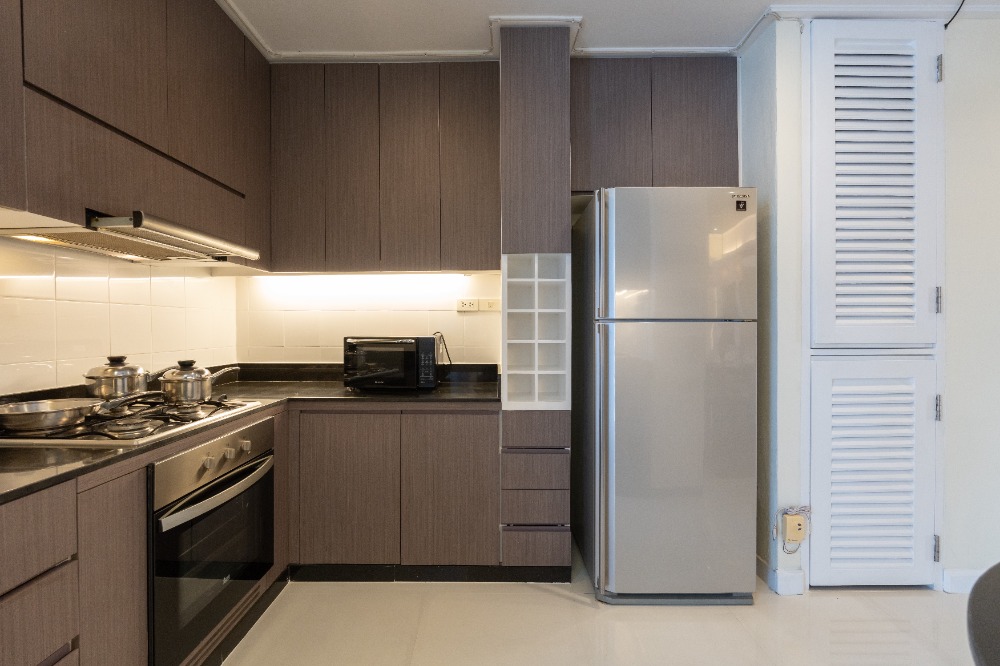 For RentCondoNana, North Nana,Sukhumvit13, Soi Nana : Apartment 3 Bedrooms