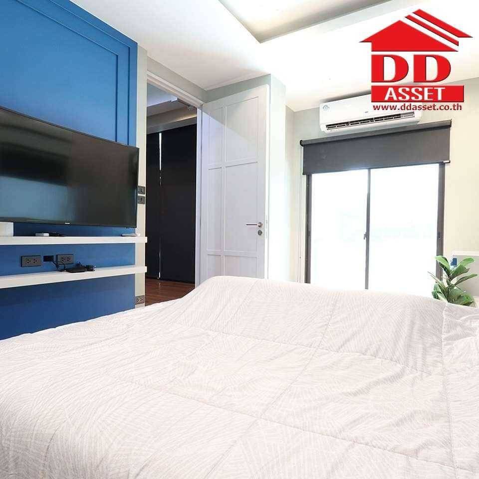 ขายอาคารพาณิชย์เลียบทางด่วนรามอินทรา : ขาย โฮมออฟฟิศ 4 ชั้น ดิสทริค เอกมัย-รามอินทรา (DISTRICT EKKAMAI-RAMINTRA) เหมาะสำหรับทั้งเป็นออฟฟิศและที่อยู่อาศัย รหัส H8007