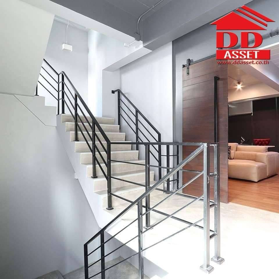 ขายอาคารพาณิชย์เลียบทางด่วนรามอินทรา : ขาย โฮมออฟฟิศ 4 ชั้น ดิสทริค เอกมัย-รามอินทรา (DISTRICT EKKAMAI-RAMINTRA) เหมาะสำหรับทั้งเป็นออฟฟิศและที่อยู่อาศัย รหัส H8007