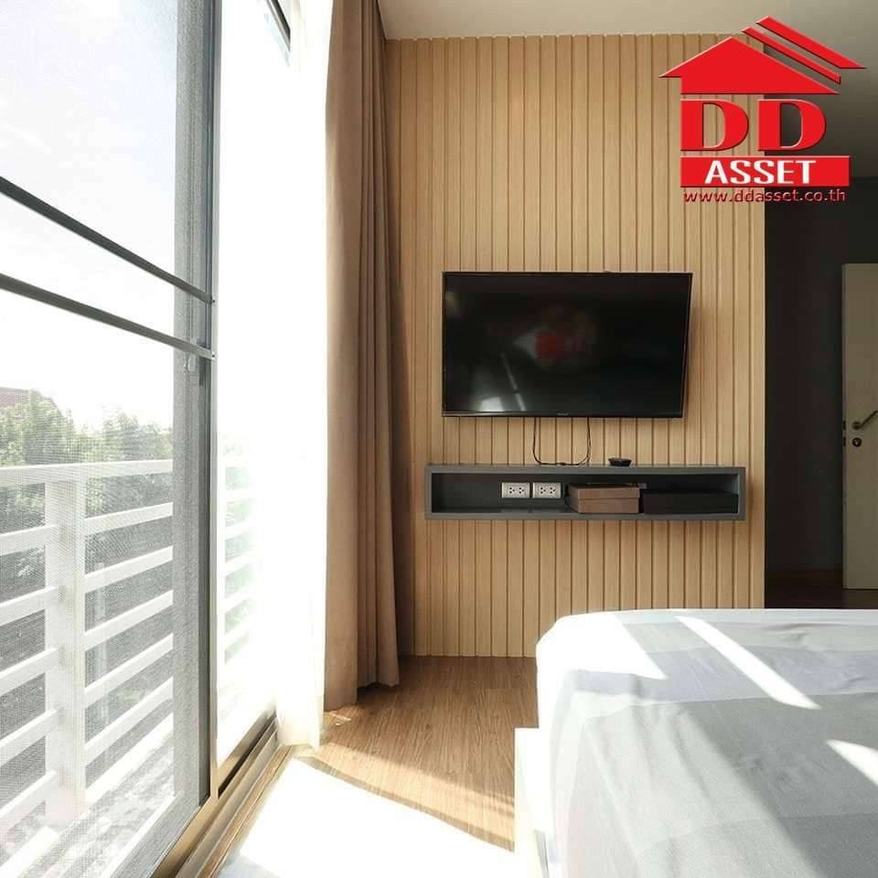 ขายอาคารพาณิชย์เลียบทางด่วนรามอินทรา : ขาย โฮมออฟฟิศ 4 ชั้น ดิสทริค เอกมัย-รามอินทรา (DISTRICT EKKAMAI-RAMINTRA) เหมาะสำหรับทั้งเป็นออฟฟิศและที่อยู่อาศัย รหัส H8007