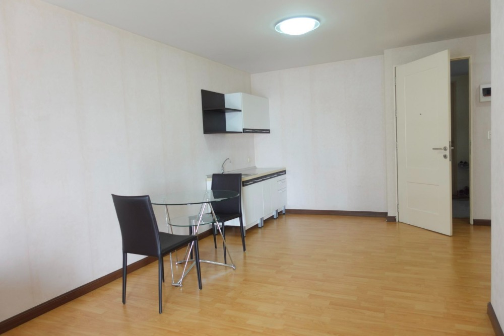 For SaleCondoChaengwatana, Muangthong : For sale: The Star Condominium, 5th floor, large room, near expressway, The Mall Ngamwongwan