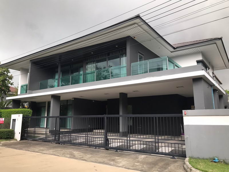 ให้เช่าบ้านพัฒนาการ ศรีนครินทร์ : For Sale / Rent Bangkok Single House Setthasiri Krungthep Kreetha Hua Mak Bang Kapi BRE17588