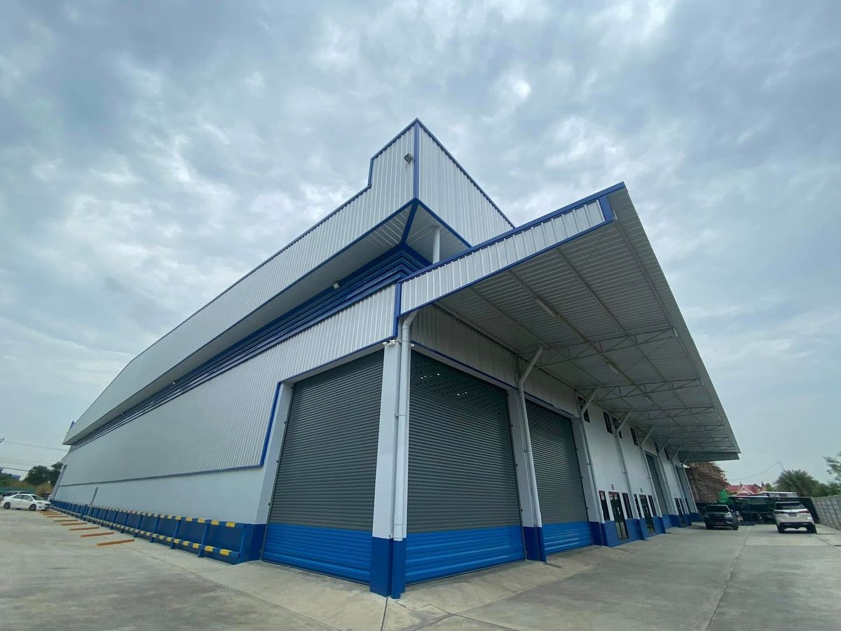 For RentWarehousePathum Thani,Rangsit, Thammasat : Warehouse/office for rent near Thai Market, Soi Thepkunchorn, Khlong Nueng Subdistrict, Khlong Luang District, Pathum Thani Province, area 400-600 sq m.