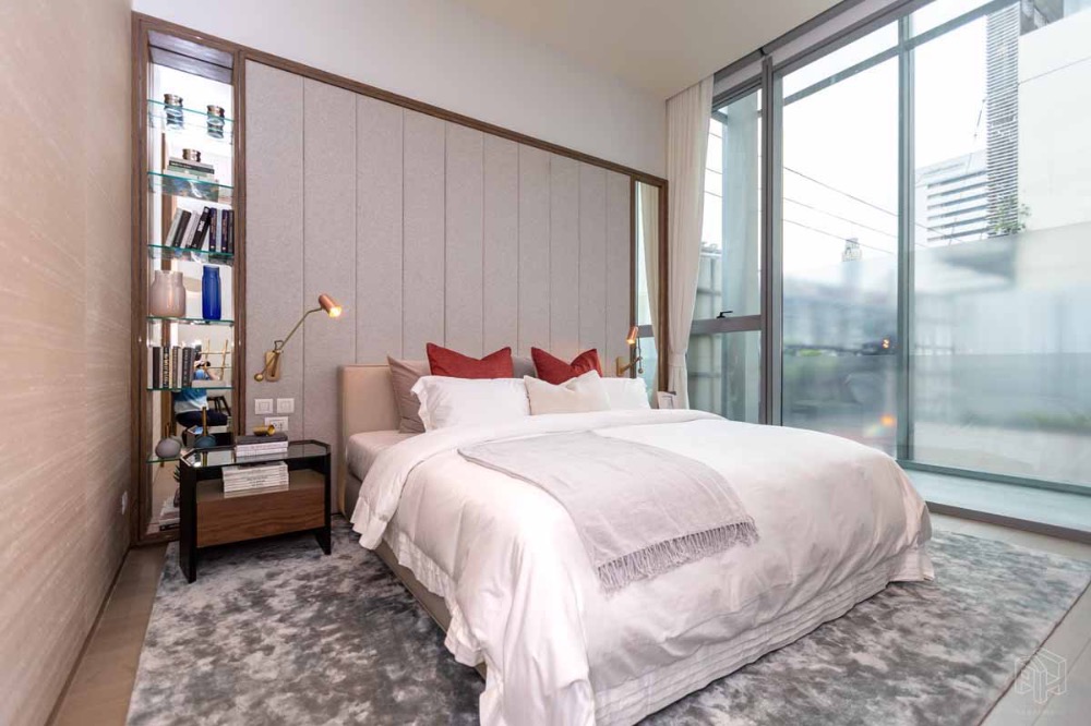 ขายคอนโดวิทยุ ชิดลม หลังสวน : 🔥🔥FOR SALE Fully Furnished : 𝐒𝐜𝐨𝐩𝐞 𝐋𝐚𝐧𝐠𝐬𝐮𝐚𝐧, Size 𝟏𝟔𝟖.𝟒𝟕 𝐬𝐪𝐦. 2Bed 2Bath Price 𝟏𝟏𝟖.𝟑𝟒 𝐌𝐁 ติดต่อคุณณัฐ 𝟎𝟗𝟓𝟗𝟒𝟏𝟓𝟗𝟗𝟗