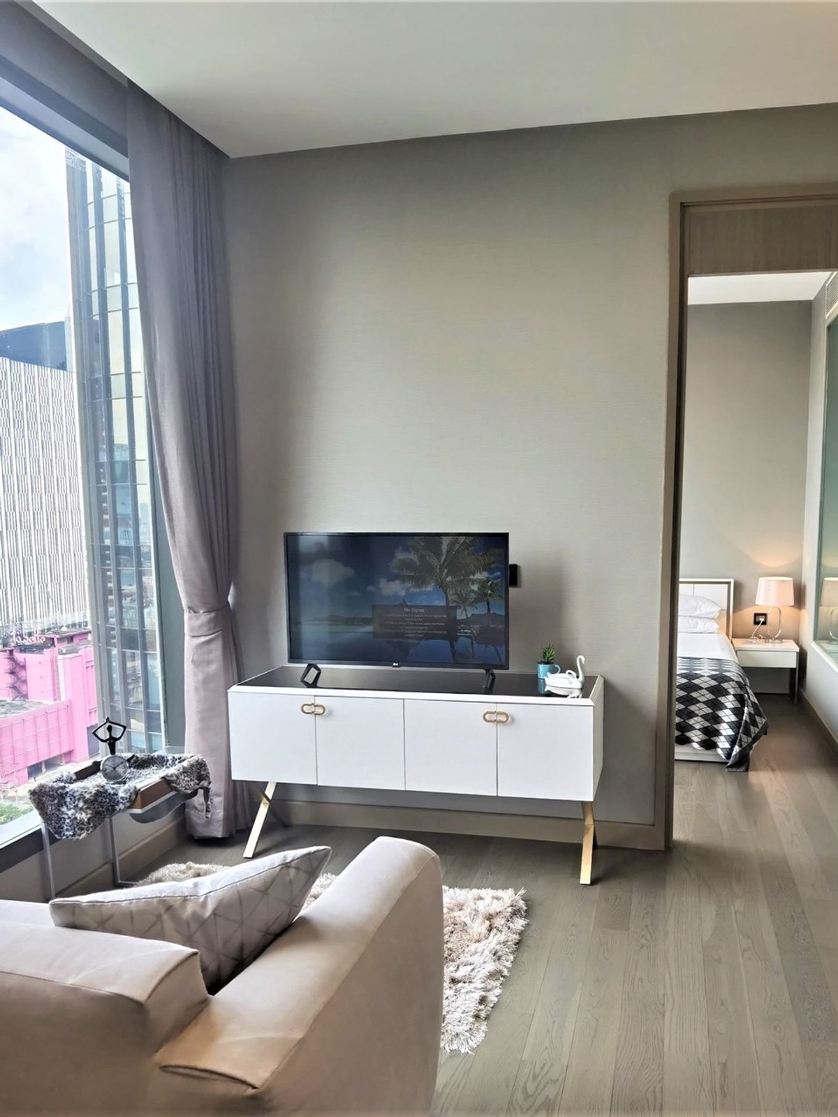 For RentCondoRama9, Petchburi, RCA : The Esse at Singha Complex 🌟PN-00000369🌟