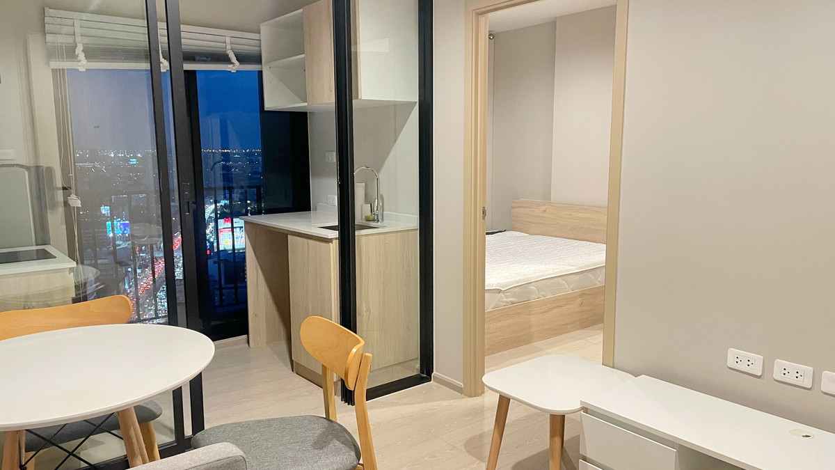 ให้เช่าคอนโดแจ้งวัฒนะ เมืองทอง : ให้เช่า NUE Noble Ngamwongwan นิว โนเบิล งามวงศ์วาน ห้องติด Wall ใหม่ ( มี 2 ห้องติดกัน)