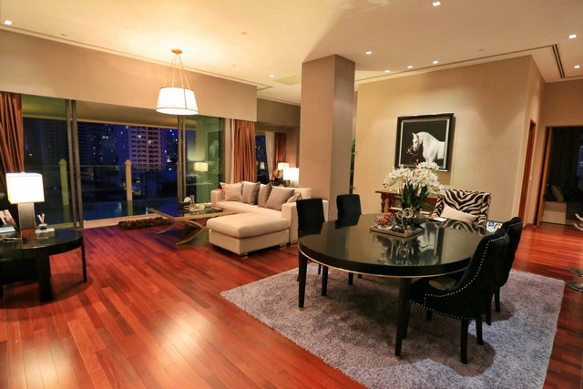 ขายคอนโดสุขุมวิท อโศก ทองหล่อ : Sell 2 bed Le Raffine Sukhumvit 39, Phromphong Line ID: @nirin789