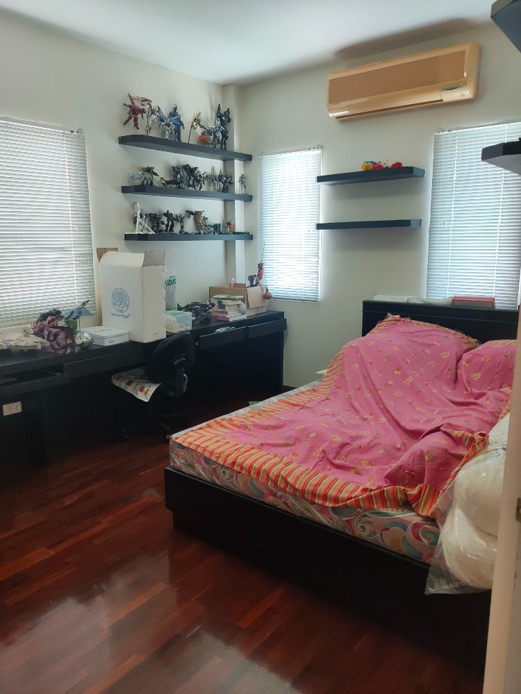 For SaleHousePinklao, Charansanitwong : Single house for sale, self-built house, Soi Charansanitwong 12