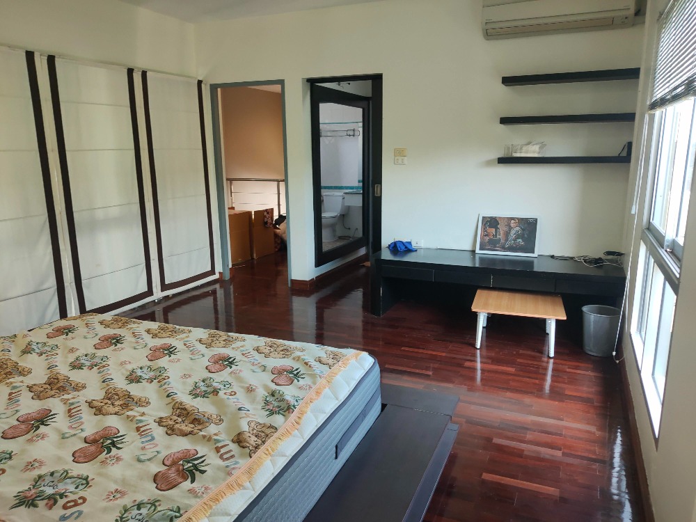 For SaleHousePinklao, Charansanitwong : Single house for sale, self-built house, Soi Charansanitwong 12