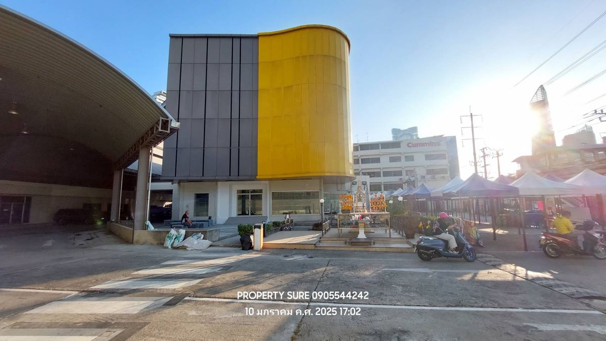 ให้เช่าโชว์รูมพระราม 3 สาธุประดิษฐ์ : Office Building&Showroom For rent ให้เช่าพื้นที่อาคารและที่ดินใจกลางติดถนนพระราม 3  สุดยอดทำเลธุรกิจ เชื่อมต่อถนนหลักพระราม 3-สาทร-วงแหวนอุตสาหกรรม ที่ดินหน้ากว้างติดถนนพระราม 3 ประมาณ 62 เมตร