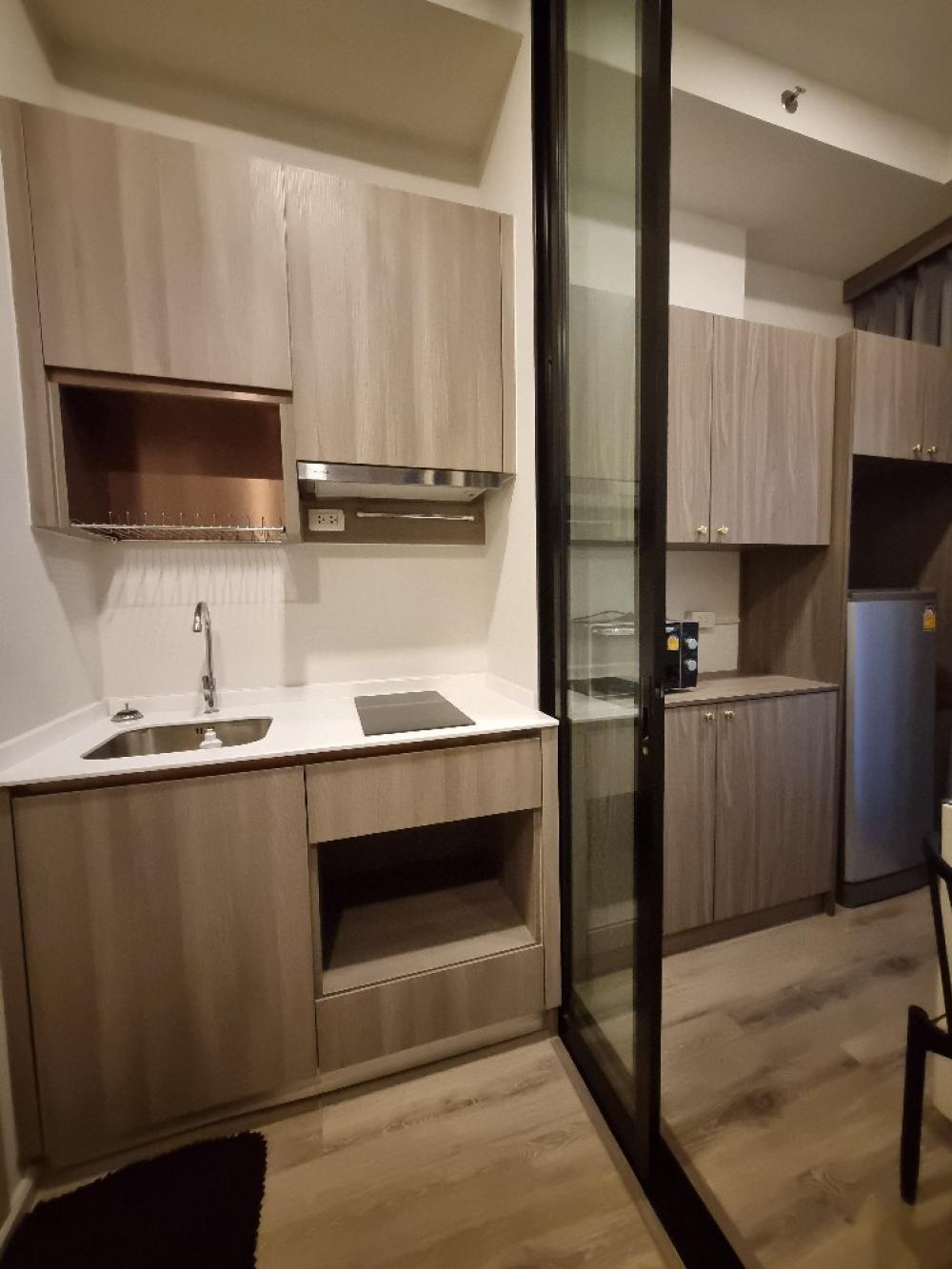 For RentCondoKasetsart, Ratchayothin : For rent: Knightsbridge Prime Ratchayothin, fully furnished condo, bought and kept, never lived in, never rented out, beautiful room, tightly built-in