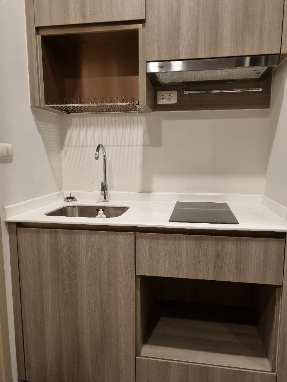 For RentCondoKasetsart, Ratchayothin : For rent: Knightsbridge Prime Ratchayothin, fully furnished condo, bought and kept, never lived in, never rented out, beautiful room, tightly built-in