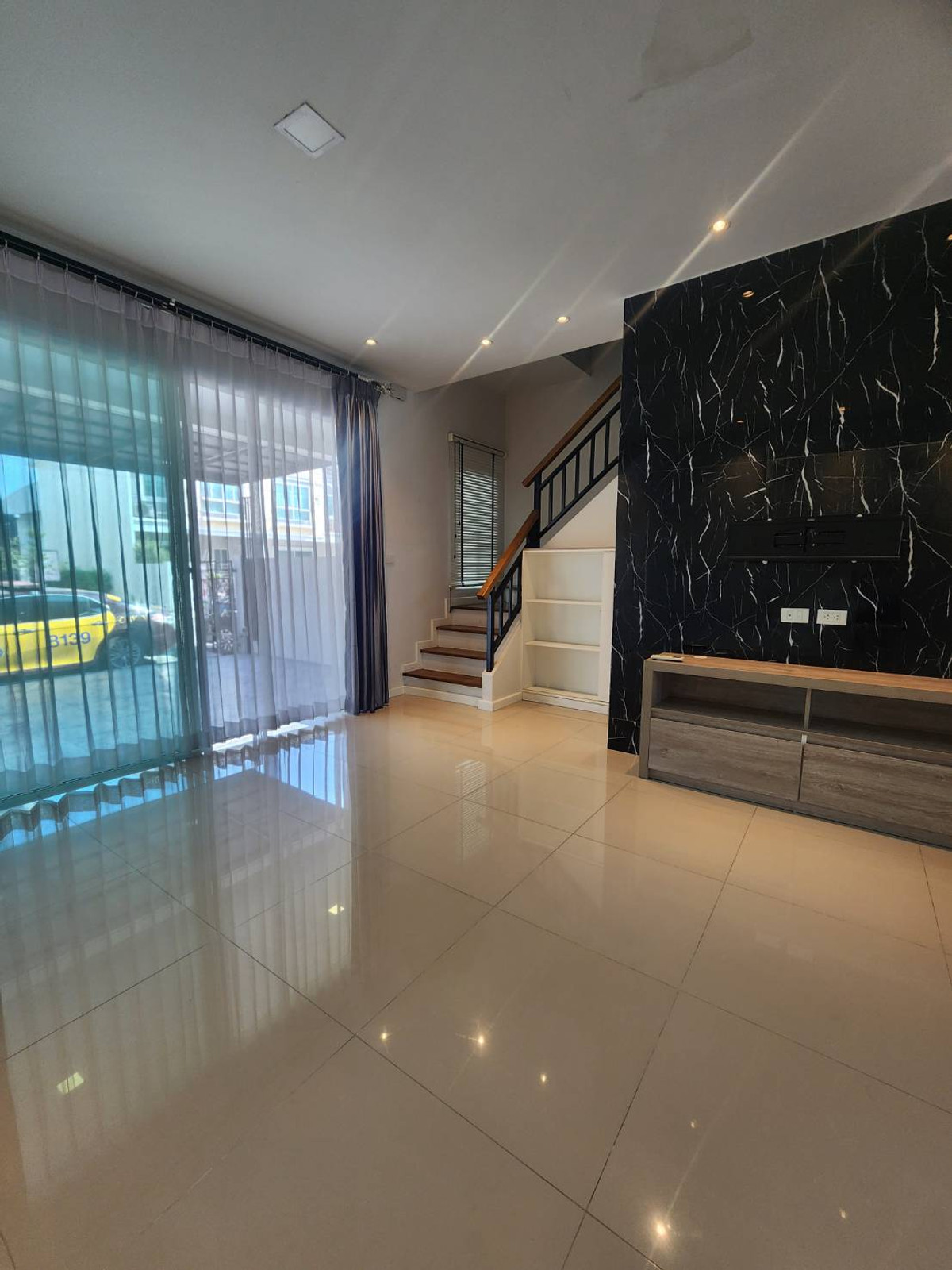 ให้เช่าทาวน์โฮมลาดกระบัง สุวรรณภูมิ : Townhouse 2bed3bath 10mins Suwannabhoom Airport