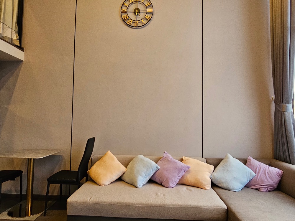 ให้เช่าคอนโดสยาม จุฬา สามย่าน : Park Origin Chula Samyan【𝐑𝐄𝐍𝐓】🔥ห้องใหม่ วิวใจกลางเมือง เฟอร์นิเจอร์ครบครัน ใกล้ MRT สามย่าน🔥  ติดต่อไลน์ไอดี: @hacondo