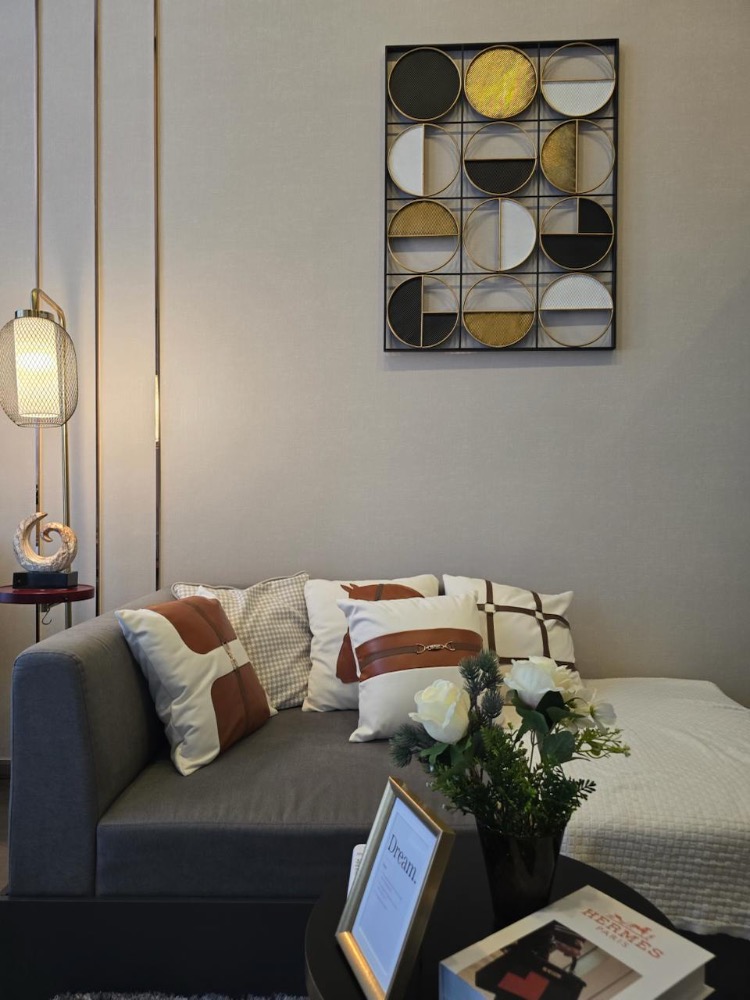 ให้เช่าคอนโดสยาม จุฬา สามย่าน : Park Origin Chula - Samyan【𝐑𝐄𝐍𝐓】🔥ห้องใหม่ ตกแต่งเรียบหรู สไตล์อบอุ่น วิวสวย เฟอร์นิเจอร์ครบครัน ใกล้MRTสามย่าน🔥ติดต่อไลน์ไอดี: @hacondo