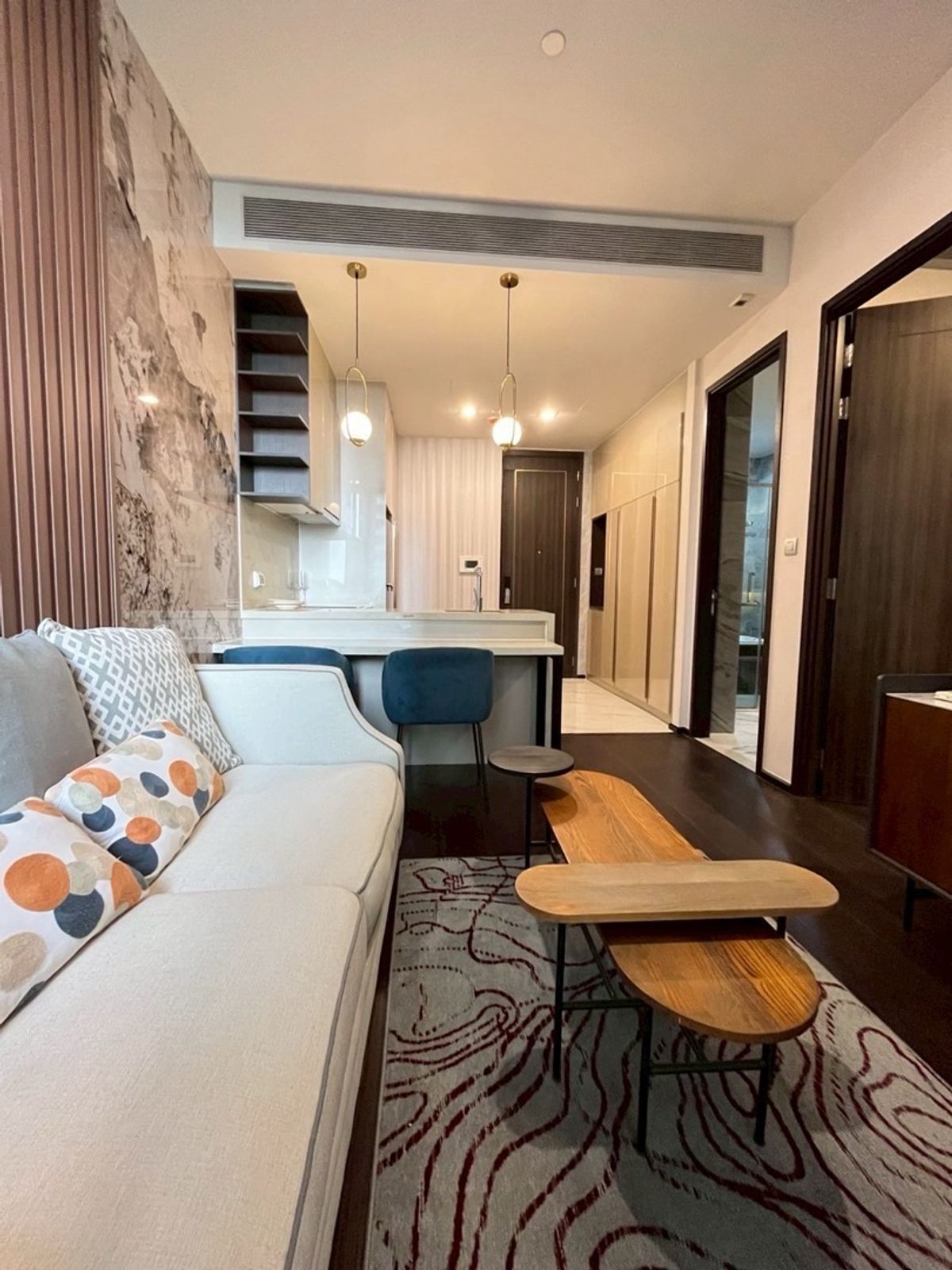 ให้เช่าคอนโดสุขุมวิท อโศก ทองหล่อ : LAVIQ สุขุมวิท57🚨ให้เช่า 1BEDROOM( ลดเหลือ53,000🔥)Ready To Move Plz call 084-9792464