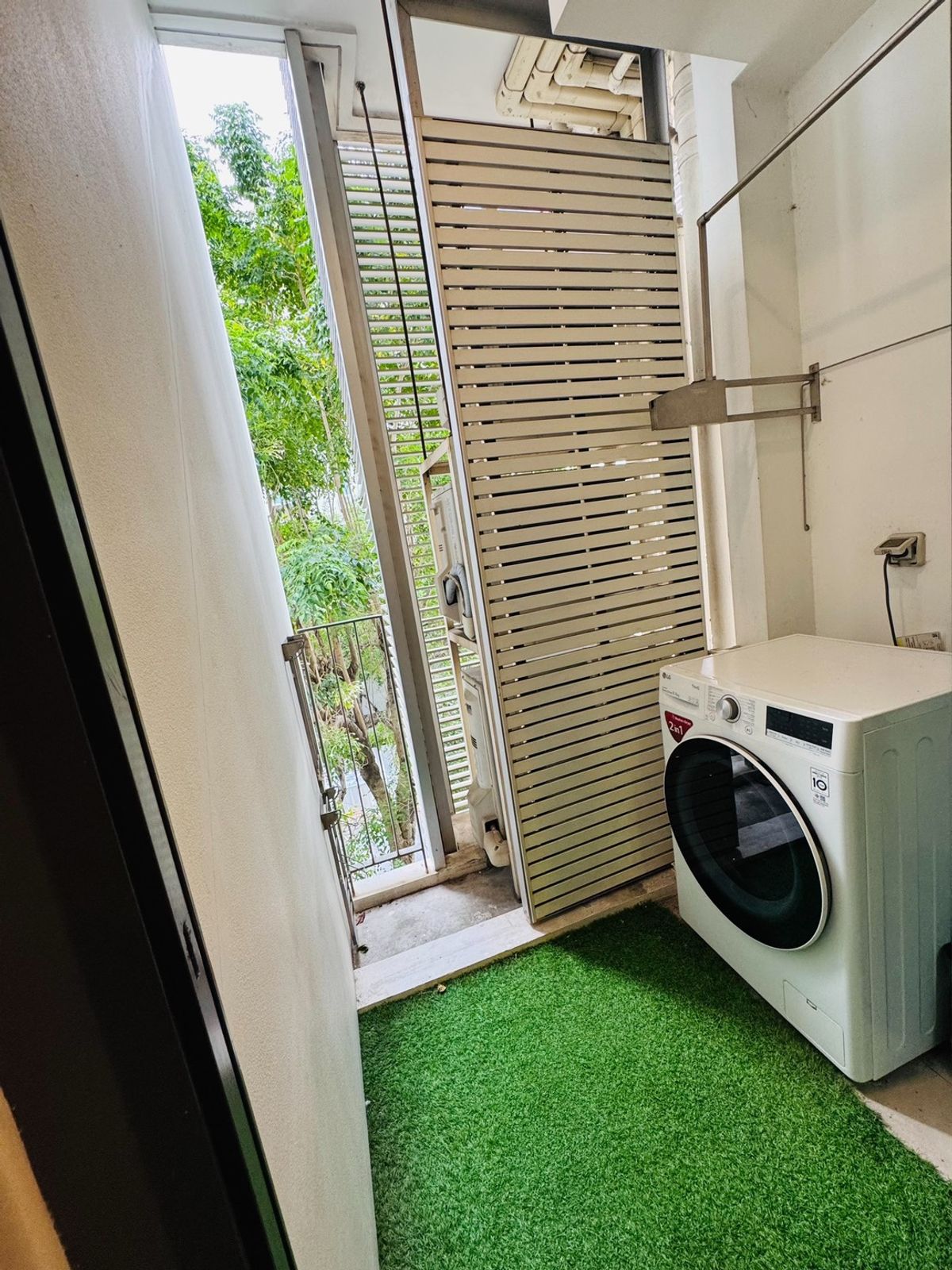For RentCondoOnnut, Udomsuk : The Room Sukhumvit 62 for rent. close to BTS Punnawithi station. (RT-01)