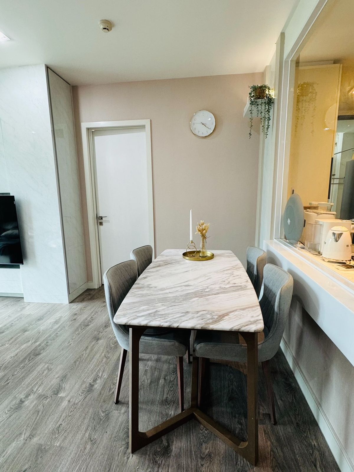 For RentCondoOnnut, Udomsuk : The Room Sukhumvit 62 for rent. close to BTS Punnawithi station. (RT-01)