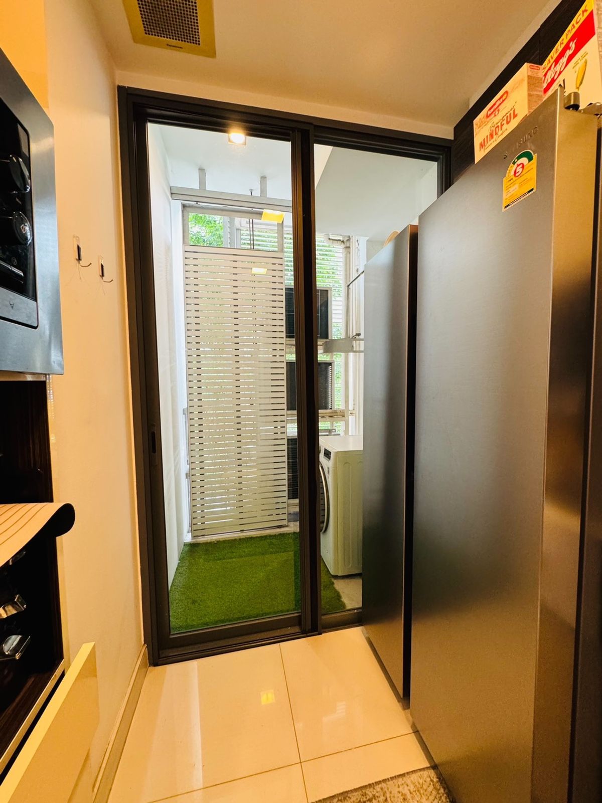 For RentCondoOnnut, Udomsuk : The Room Sukhumvit 62 for rent. close to BTS Punnawithi station. (RT-01)