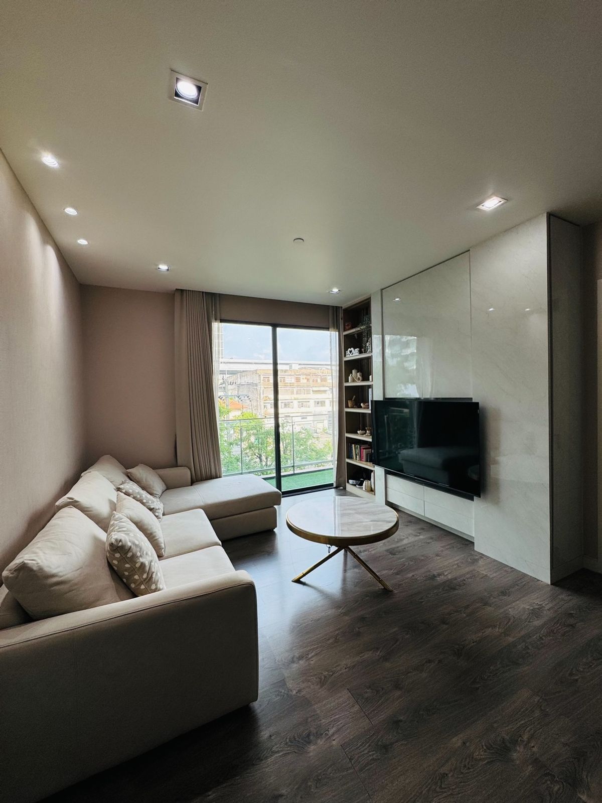 For RentCondoOnnut, Udomsuk : The Room Sukhumvit 62 for rent. close to BTS Punnawithi station. (RT-01)