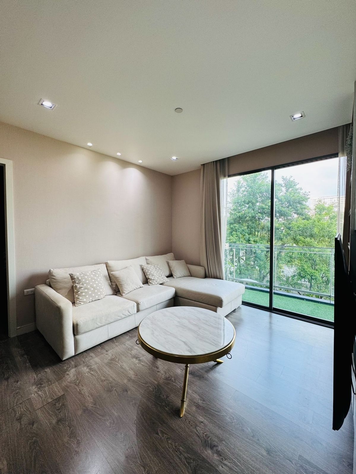 For RentCondoOnnut, Udomsuk : The Room Sukhumvit 62 for rent. close to BTS Punnawithi station. (RT-01)