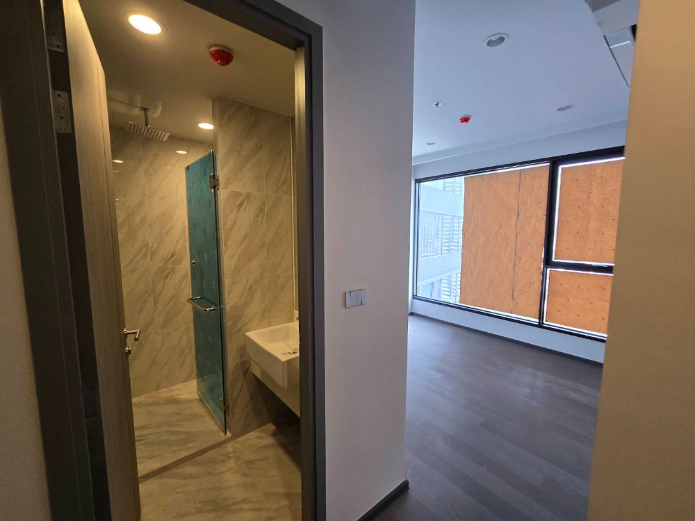 ขายคอนโดคลองเตย กล้วยน้ำไท : ด่วน 3br. CoCo PARC 100.55 sq.m. วิวสวยสุดๆ ห้องสุดท้าย พร้อม on top ส่วนกลางฟรี 5 ปี เพียง 25.xxmb. โทร 0957615782