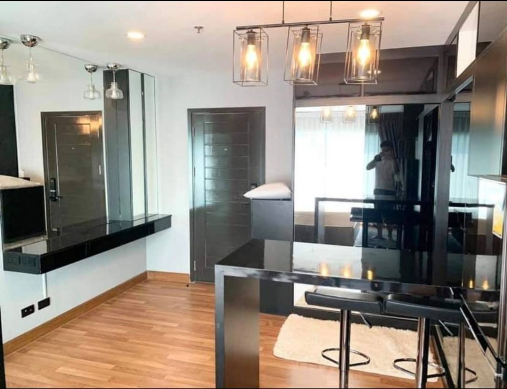 For RentCondoBang Sue, Wong Sawang, Tao Pun : For rent: Regent Home Bang Son Condo Phase 27, beautiful room, Building B, 19th floor, wide front room, open view, rent 8,500 baht.