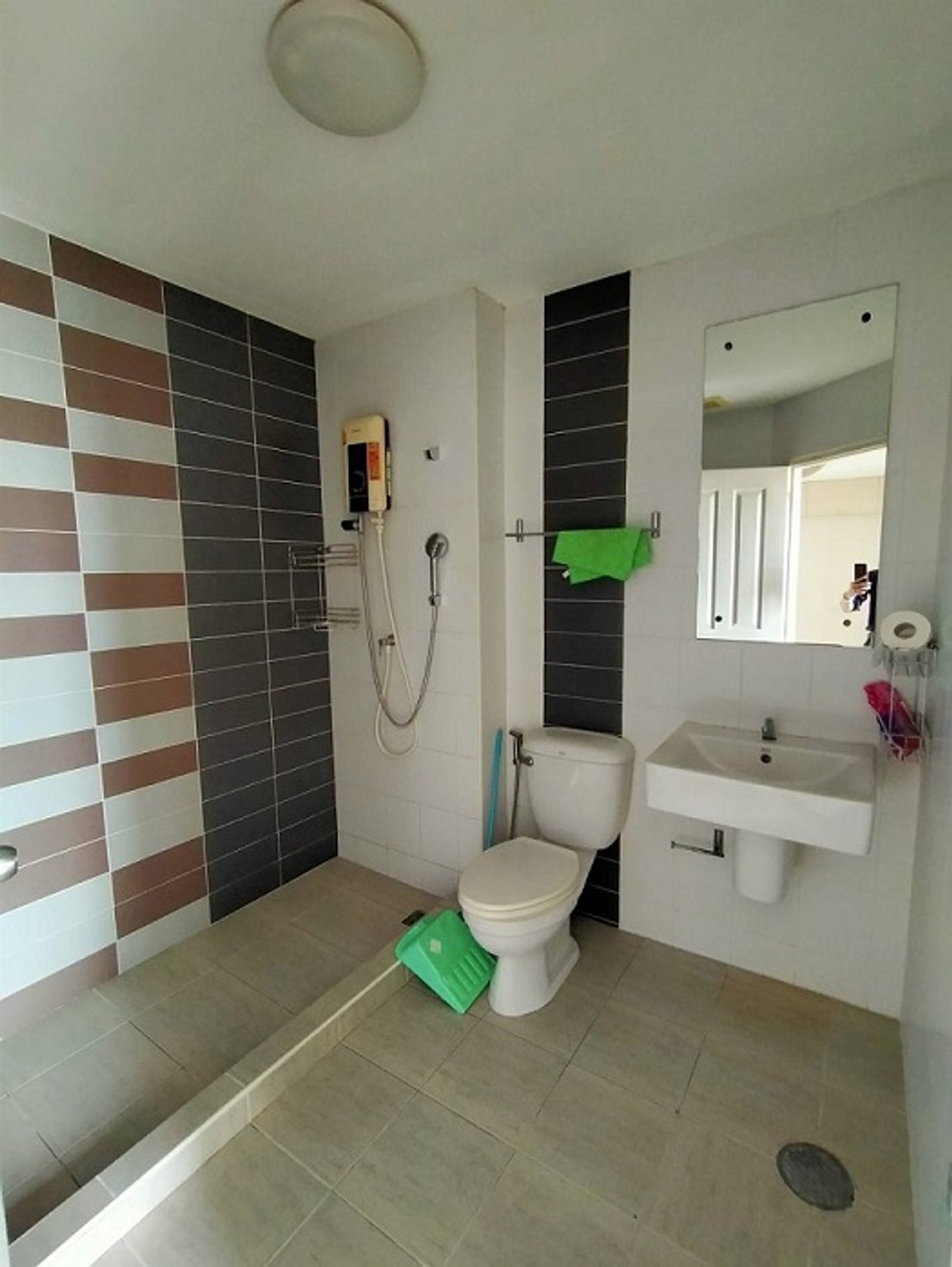 ขายคอนโดปิ่นเกล้า จรัญสนิทวงศ์ : 💖💖ขายถูก The Trust Residence Pinklao (1 Br 32.38 ตร.ม/1.65 ล้าน) ชั้น 24  พร้อมเฟอร์โครงการบางส่วน  ใกล้ห้าง, ถนนใหญ่ /สนใจสอบถามได้นะคะ Line ID = atfirm2010💖💖