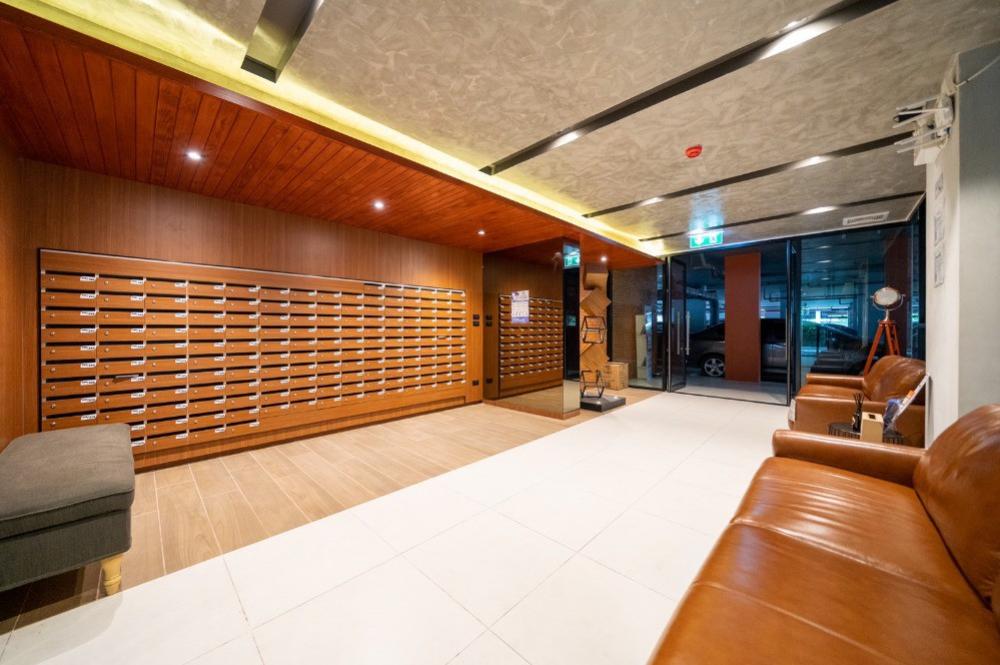 For RentCondoSamut Prakan,Samrong : For rent: The Cube Loft Srinakarin-Theparak, beautiful room, morning sun, fully furnished, ready to move in.