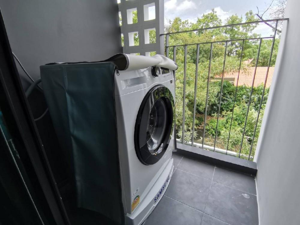 For RentCondoSamut Prakan,Samrong : For rent: The Cube Loft Srinakarin-Theparak, beautiful room, morning sun, fully furnished, ready to move in.