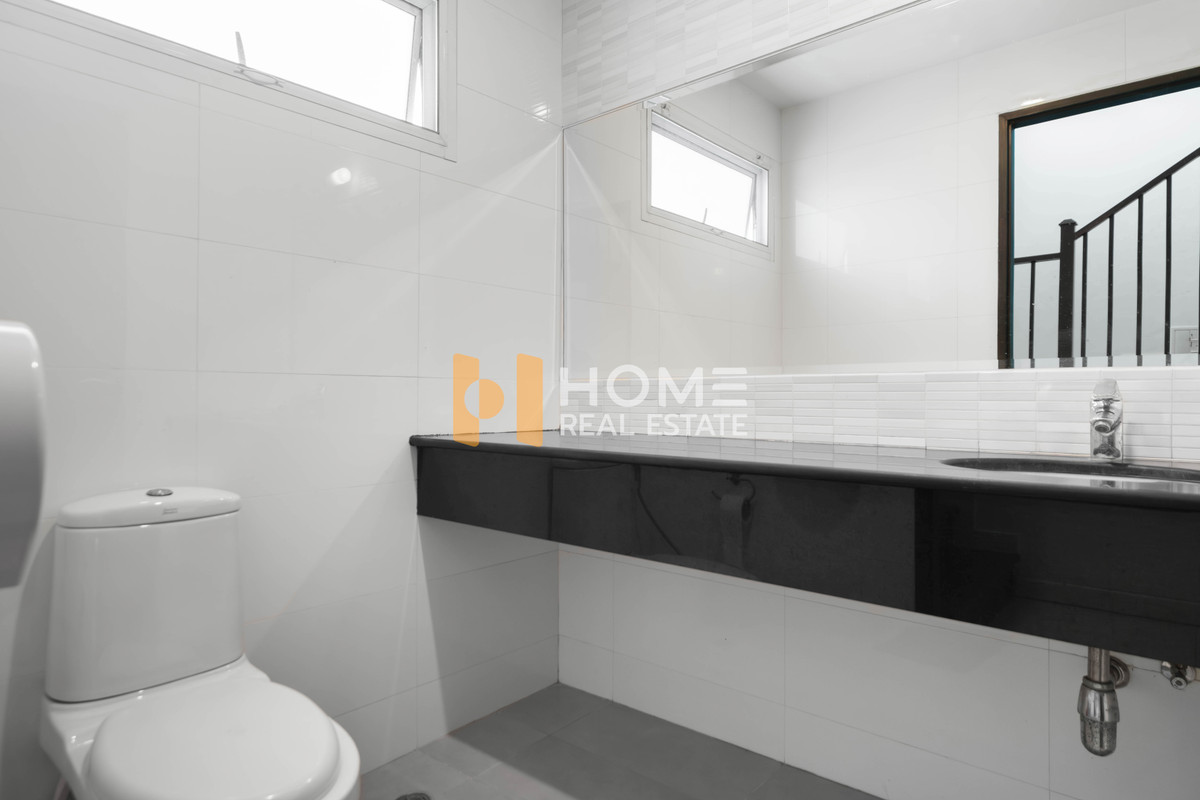 ขายบ้านรามคำแหง หัวหมาก : Rare Unit ❤️‍🔥✨ บ้านหรู พร้อมสระส่วนตัว | หมู่บ้านธารารมณ์ รามคำแหง ซอย 9 | PALM442