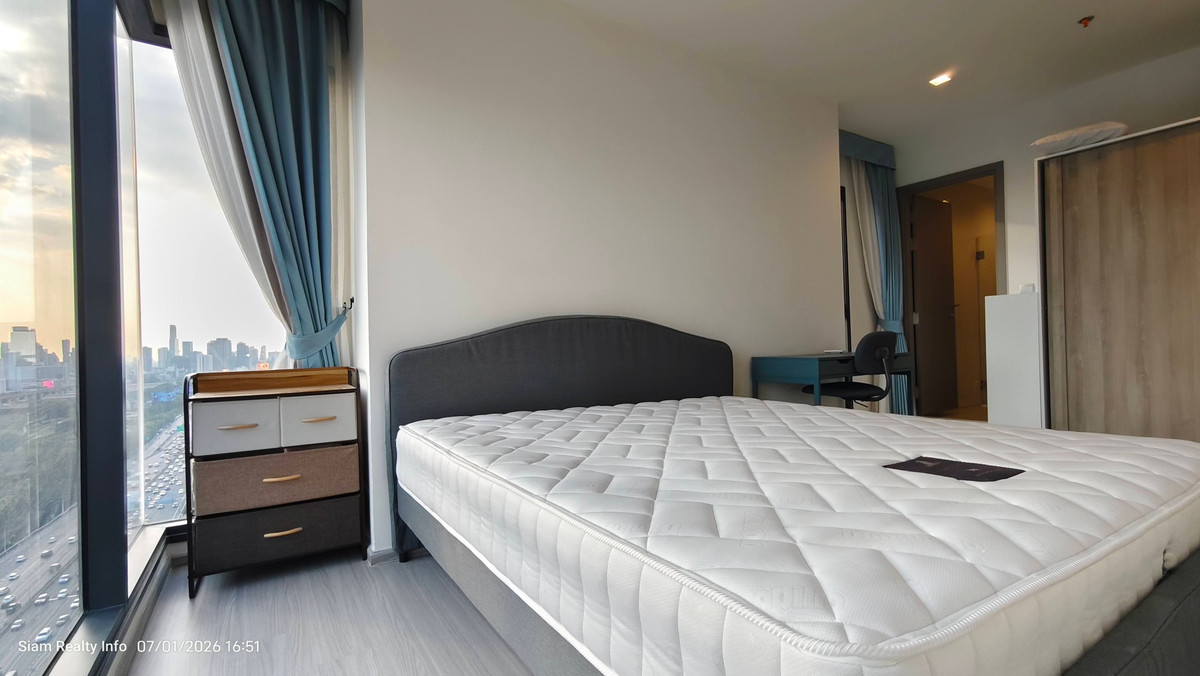 For RentCondoRama9, Petchburi, RCA : (Available 19 Apr) Life Asoke Hype 2 Bedroom 2 Bathroom Condo for Rent Rama 9 ライフ アソークハイプ near MRT Rama 9 Bangkok