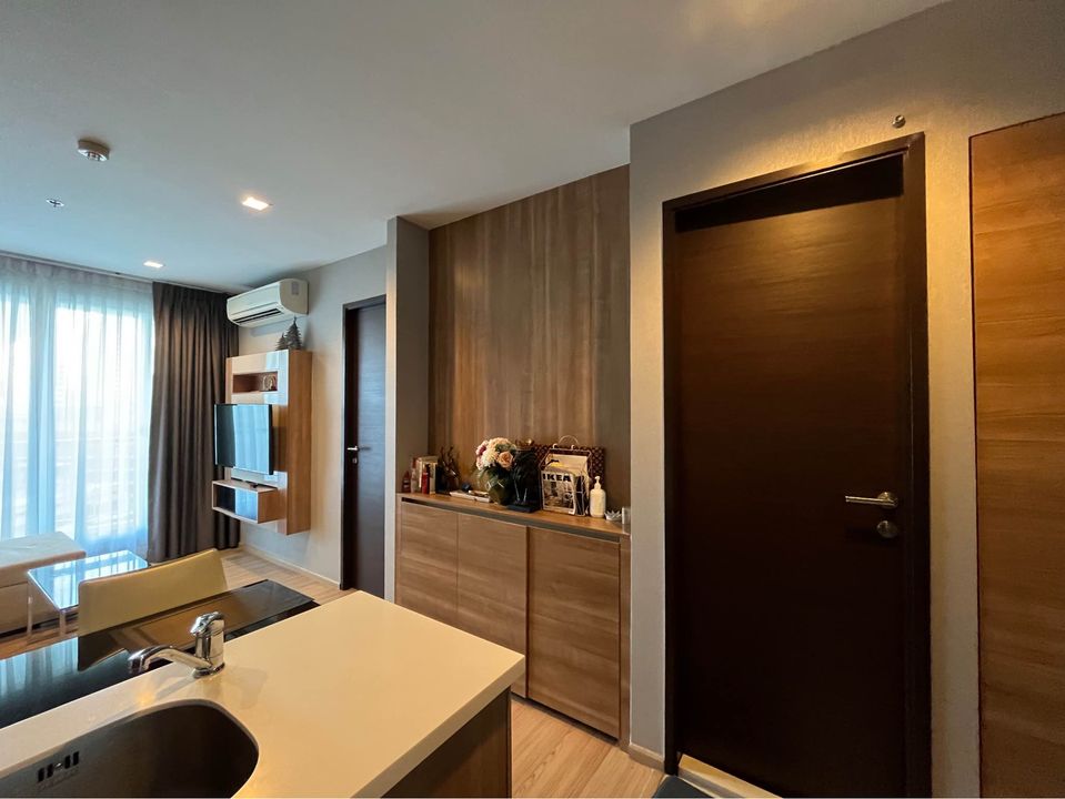 ขายคอนโดสาทร นราธิวาส : รหัสทรัพย์ JIEW1030 ขาย Rhythm Sathorn