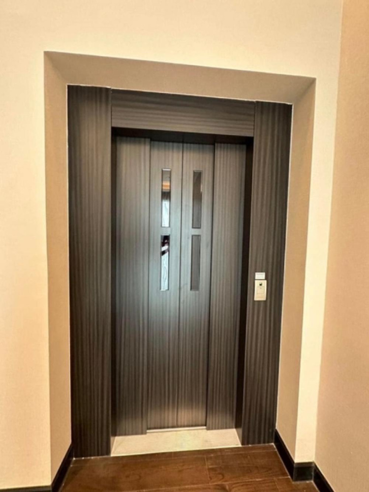 For RentHousePattanakan, Srinakarin : For sale/rent, 3-storey luxury detached house, modern style, Pattanakarn zone.