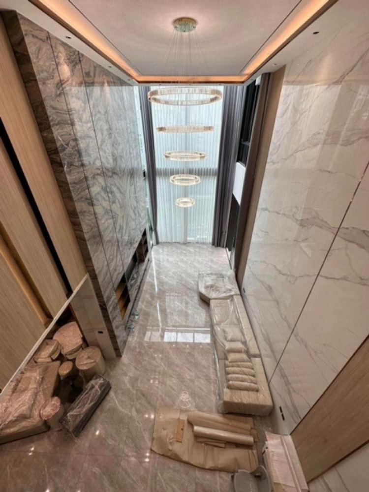 For RentHousePattanakan, Srinakarin : For sale/rent, 3-storey luxury detached house, modern style, Pattanakarn zone.