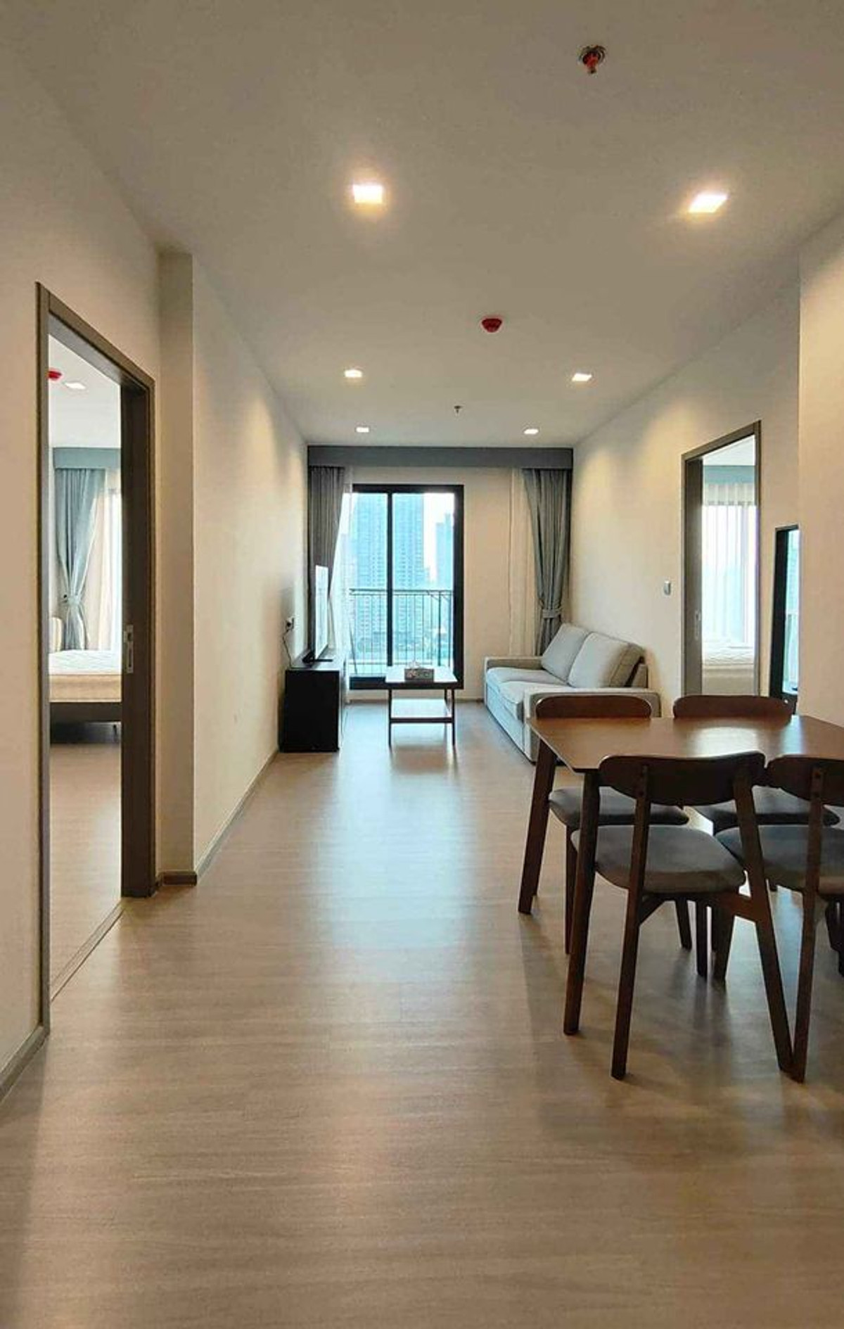 For RentCondoRama9, Petchburi, RCA : (Available 19 Apr) Life Asoke Hype 2 Bedroom 2 Bathroom Condo for Rent Rama 9 ライフ アソークハイプ near MRT Rama 9 Bangkok