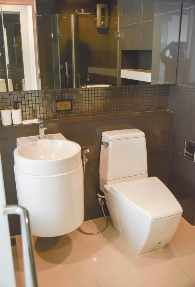 ให้เช่าคอนโดสาทร นราธิวาส : ให้เช่าคอนโด 🔥Rhythm Sathorn🔥 2 ห้องนอน บิ้วอิน วิวดี เฟอร์ครบพร้อมเครื่องใช้ไฟฟ้า 🚝BTS สะพานตากสิน 250 เมตร