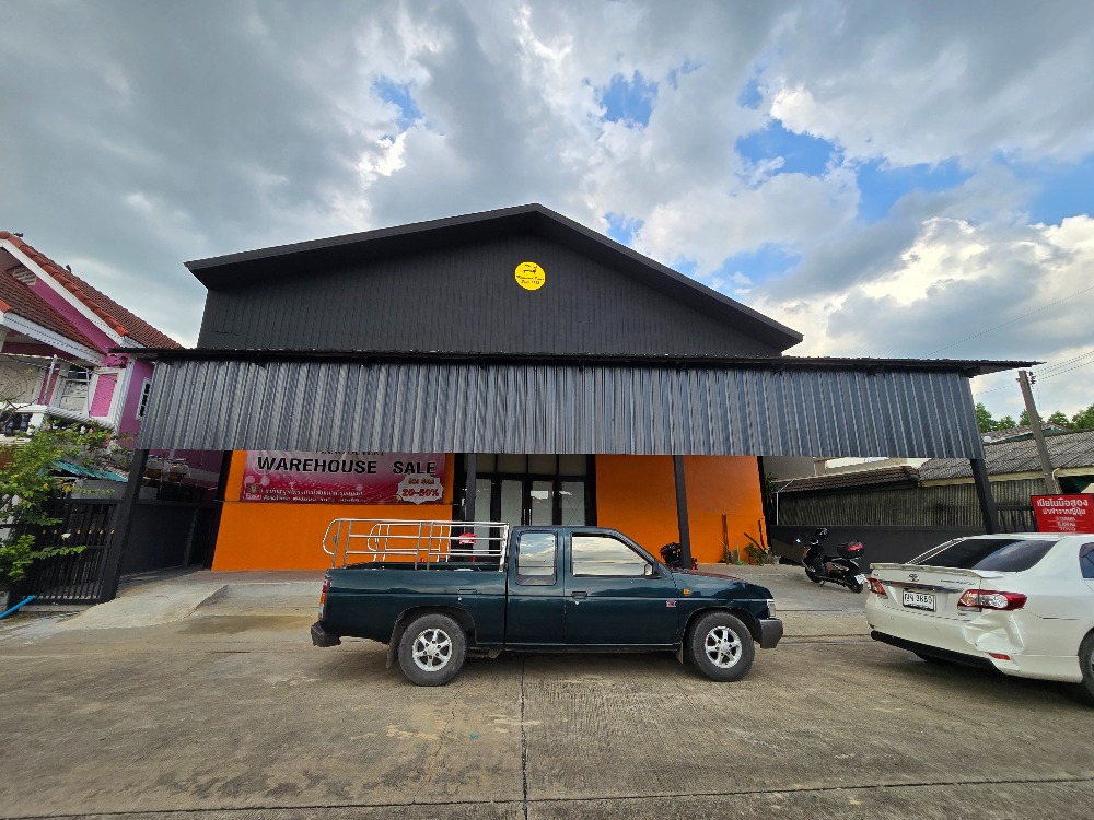 ขายโกดังมีนบุรี-ร่มเกล้า : ขายด่วนโชว์รูมเก็บสินค้า 550 ตรม. พร้อมที่ดิน 164 ตรว. พื้นที่ใช้สอยเยอะ เหมาะทำธุรกิจ ใกล้สนามบิน ย่านรามคำแหง มีนบุรี กรุงเทพฯ