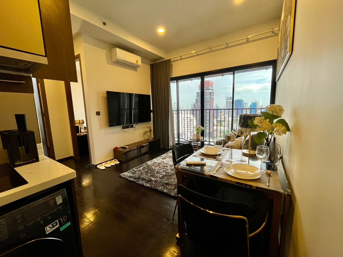 For RentCondoSukhumvit, Asoke, Thonglor : For RENT !! Condo - PARK ORIGIN THONGLOR |  **25th Floor, 23th Floor Tower B**   | Area 46 sq.m. | 2 Bedroom, 1 Living Room, 1 Bathroom with bathtub (BTS Thonglor) (Agents Welcome)