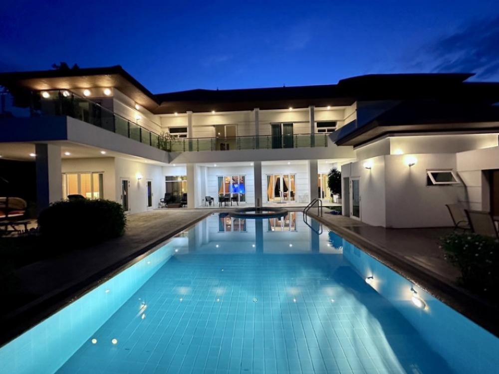 ขายบ้านบางนา แบริ่ง ลาซาล : Selling / Rental : Single mansion villa house with Pool & Jacuzzi On the golf course In Bangna , 7 Bed 7 Bath , 2 Living Room , 2 Kitchen , 2 Maid Room , 7-10 Parking Lot , 1,369 S.qm , 619 S.qw